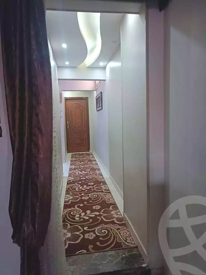 https://aqarmap.com.eg/ar/listing/7066740-for-sale-cairo-helwan-helwan-el-sharkeya-zaki-hawas-st