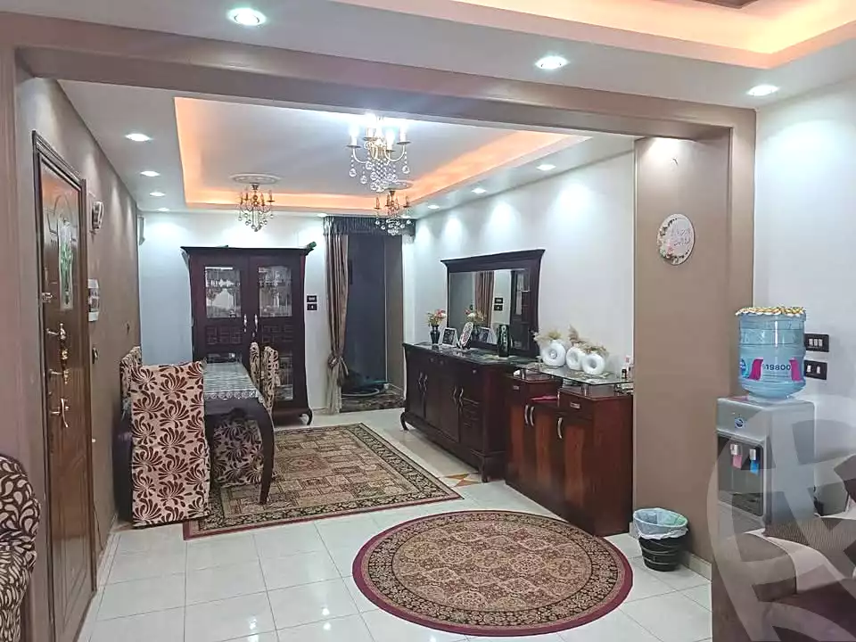 https://aqarmap.com.eg/ar/listing/7066740-for-sale-cairo-helwan-helwan-el-sharkeya-zaki-hawas-st