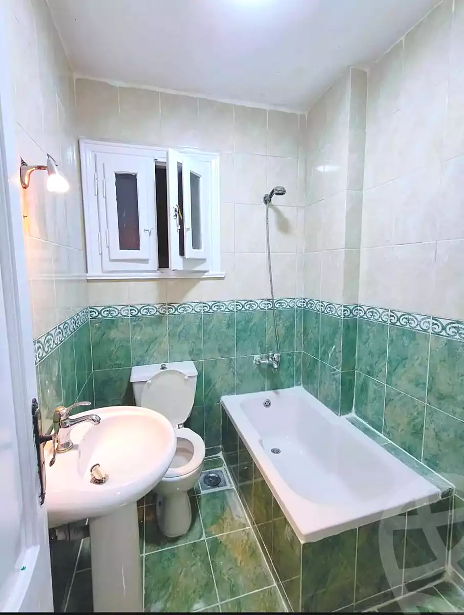https://aqarmap.com.eg/ar/listing/7067108-for-sale-alexandria-al-agamy-shataa-el-nakheel