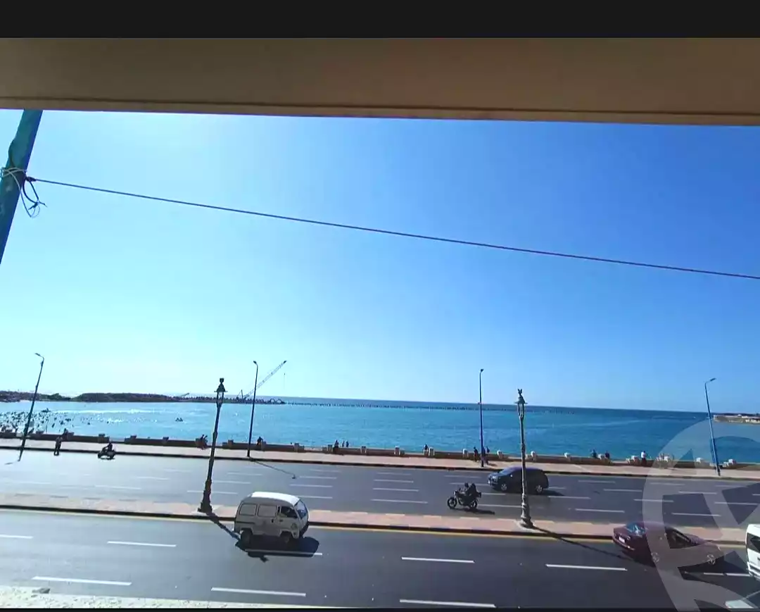https://aqarmap.com.eg/ar/listing/7067115-for-sale-alexandria-sydy-bshr-sydy-bshr-bhry
