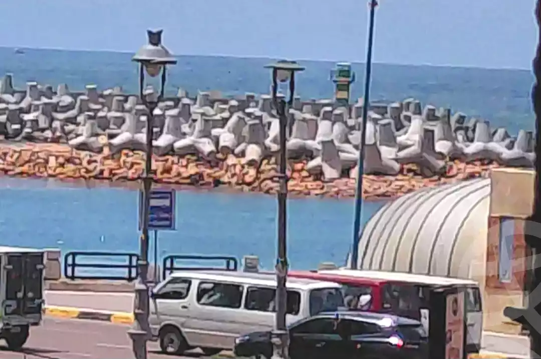 https://aqarmap.com.eg/ar/listing/7067136-for-sale-alexandria-sydy-bshr-sydy-bshr-bhry