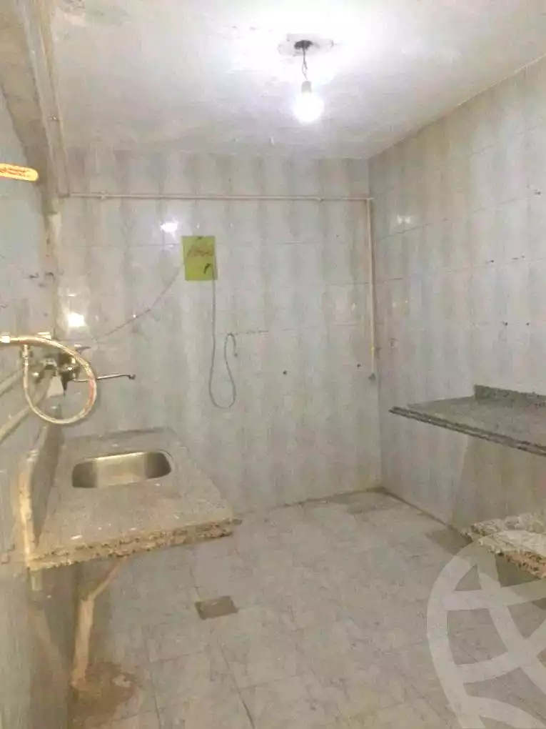 https://aqarmap.com.eg/ar/listing/7067167-for-sale-alexandria-al-agamy-el-hanouvel-radwan-st
