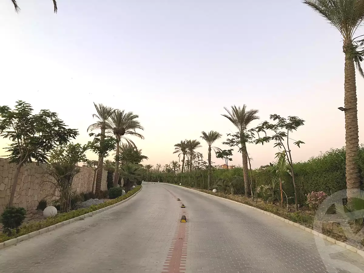 https://aqarmap.com.eg/ar/listing/7067594-for-sale-cairo-el-sheikh-zayed-city-compounds-ofok-1