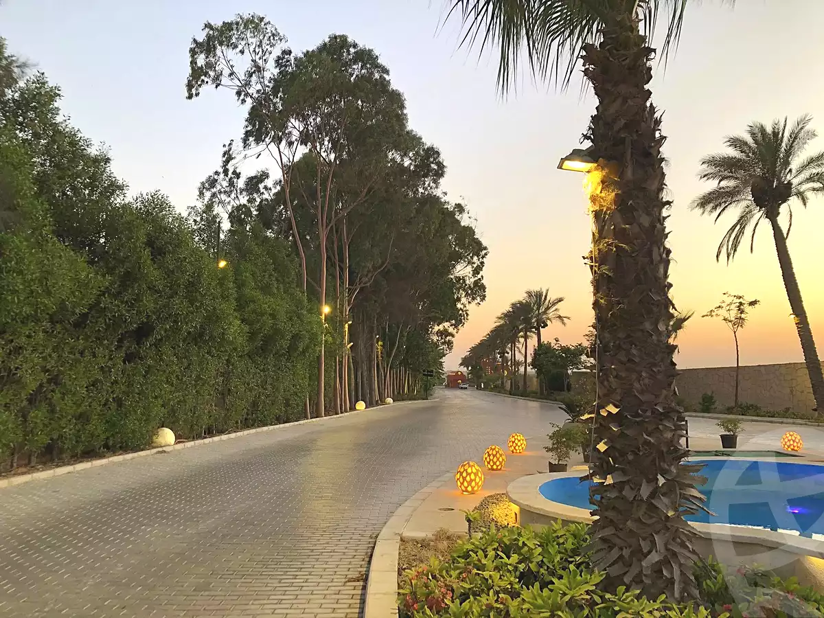https://aqarmap.com.eg/ar/listing/7067594-for-sale-cairo-el-sheikh-zayed-city-compounds-ofok-1