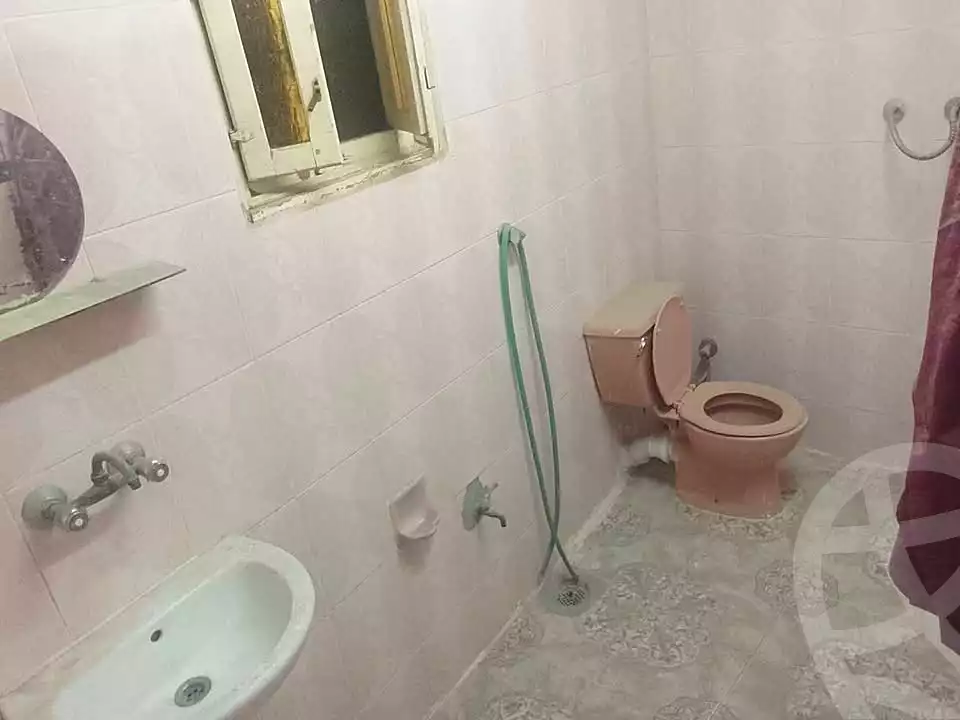 https://aqarmap.com.eg/en/listing/7068010-for-sale-alexandria-bakoos