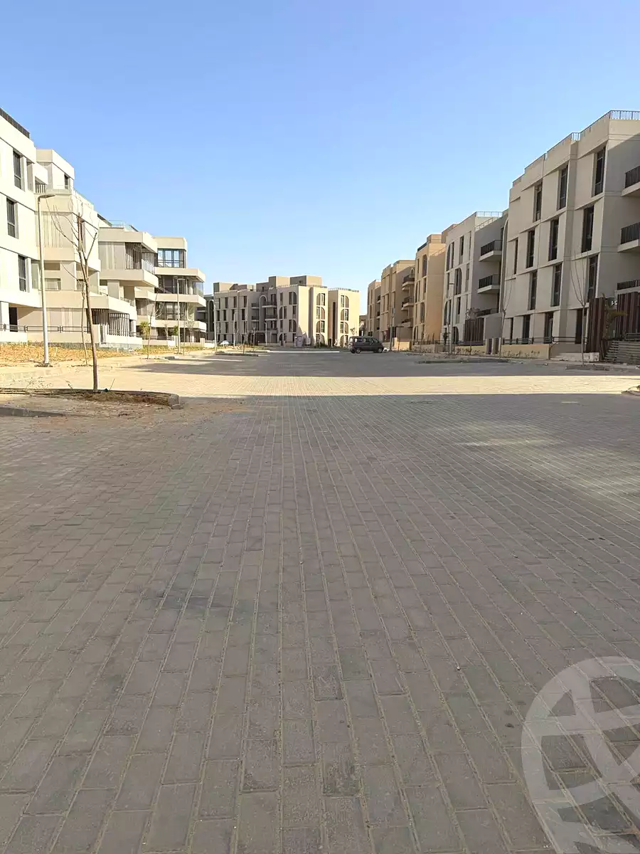 https://aqarmap.com.eg/ar/listing/7068055-for-sale-cairo-el-sheikh-zayed-city-lshykh-zyd-ljdyd-vye