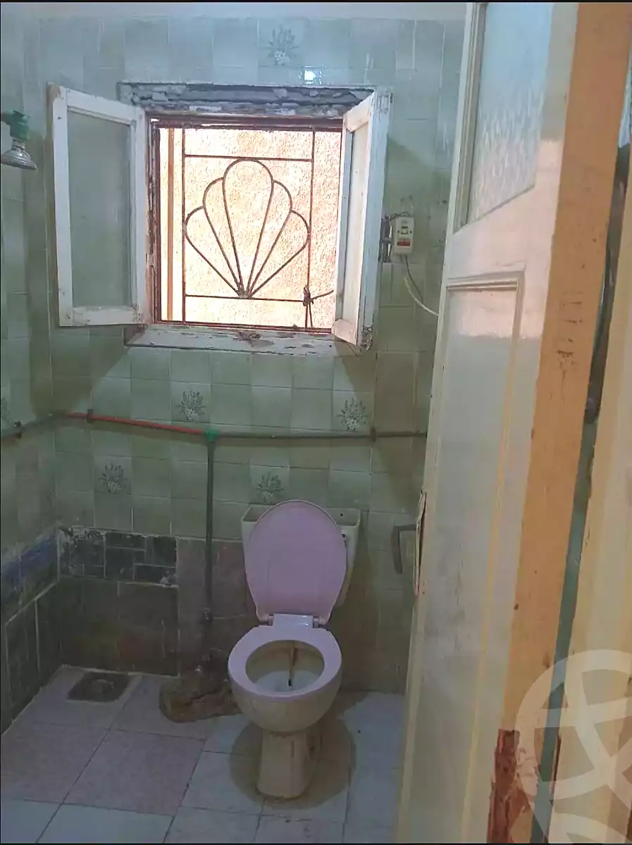 https://aqarmap.com.eg/ar/listing/7068154-for-sale-alexandria-al-agamy-el-hanouvel