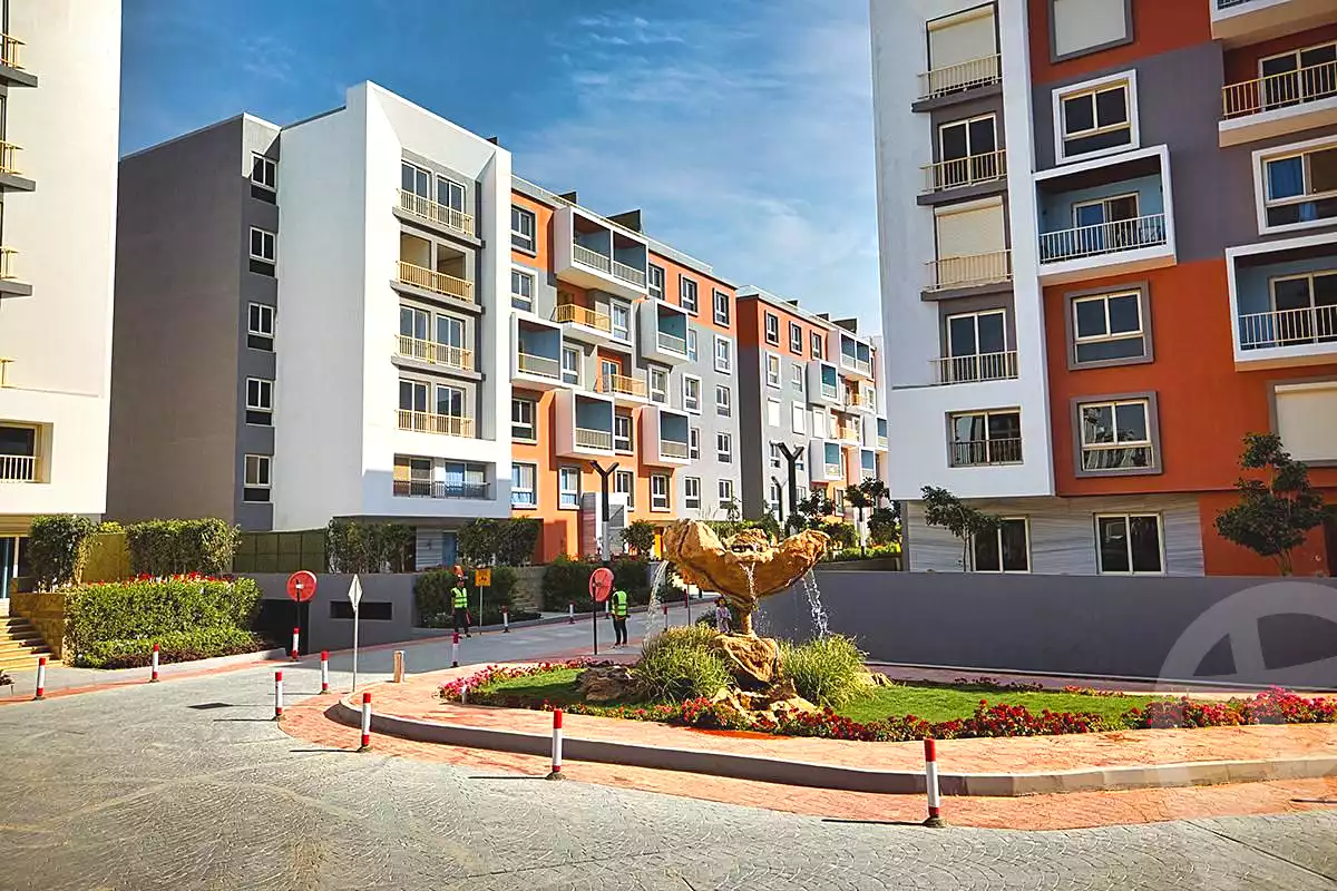 https://aqarmap.com.eg/ar/listing/7068157-for-sale-cairo-new-cairo-compounds-mwrd-fq-llttwyr