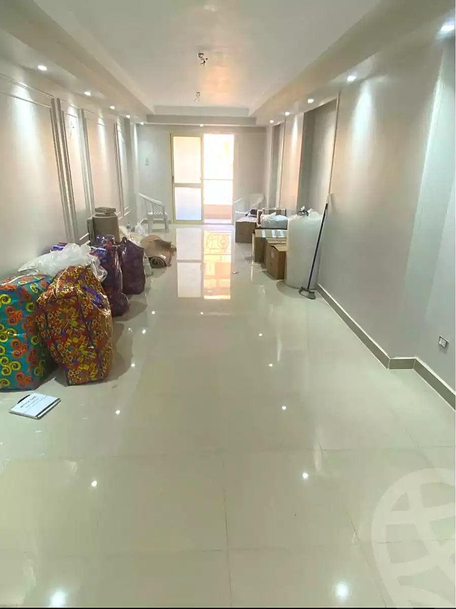 https://aqarmap.com.eg/ar/listing/7068179-for-sale-alexandria-zezenia-ibrahim-el-attar-st