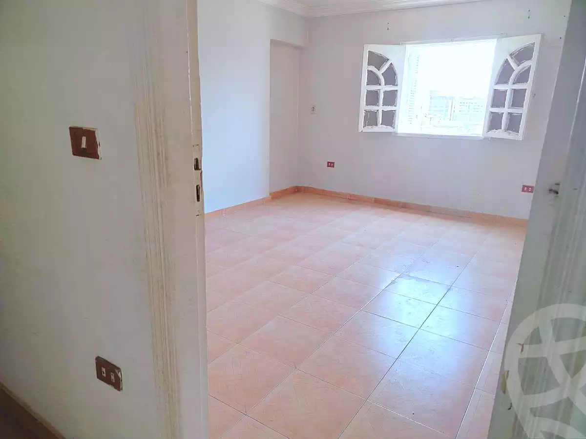 https://aqarmap.com.eg/ar/listing/7068297-for-rent-cairo-helwan-sherif-st