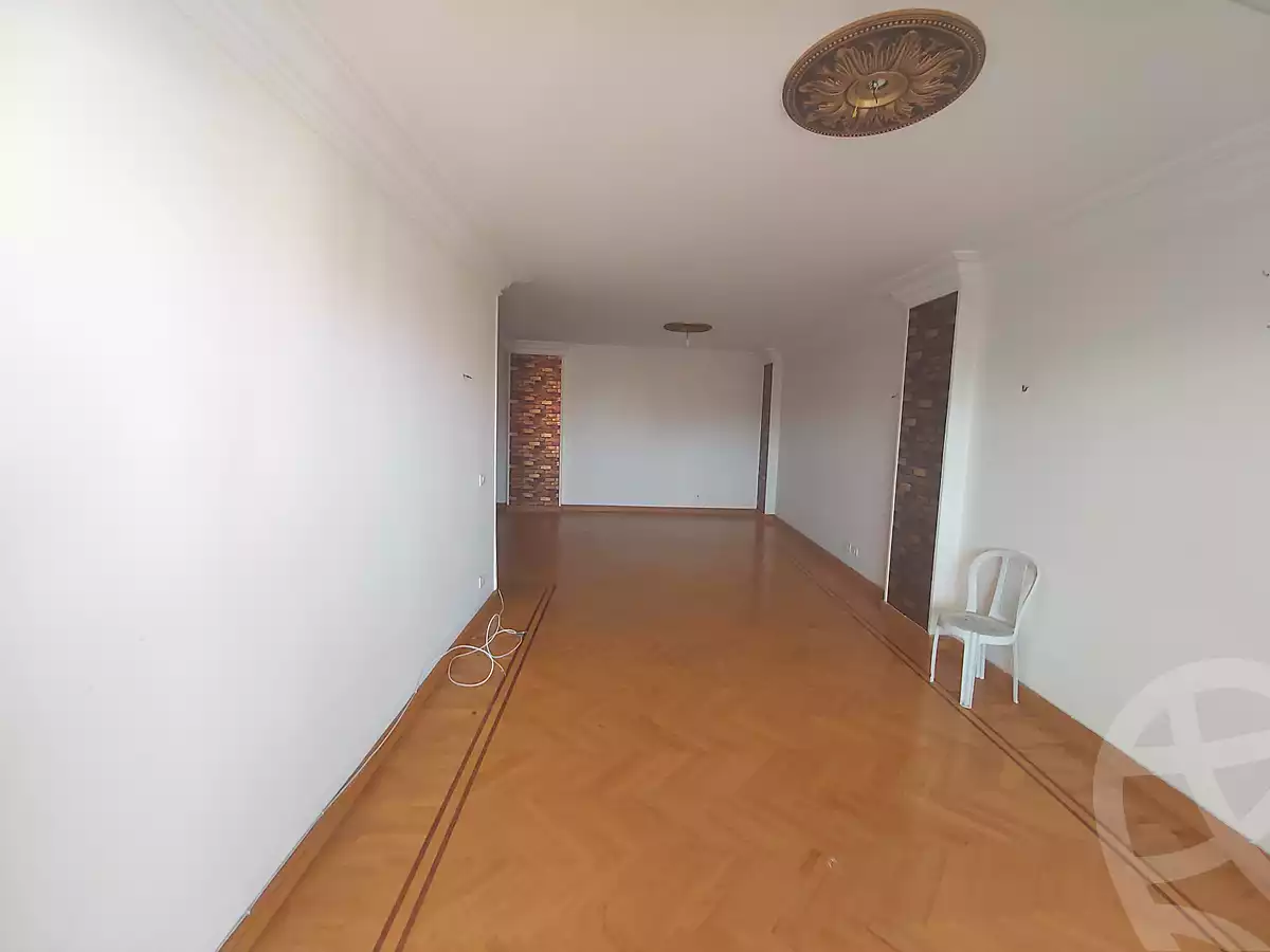 https://aqarmap.com.eg/ar/listing/7068574-for-sale-alexandria-smouha-victor-amanoiel-square