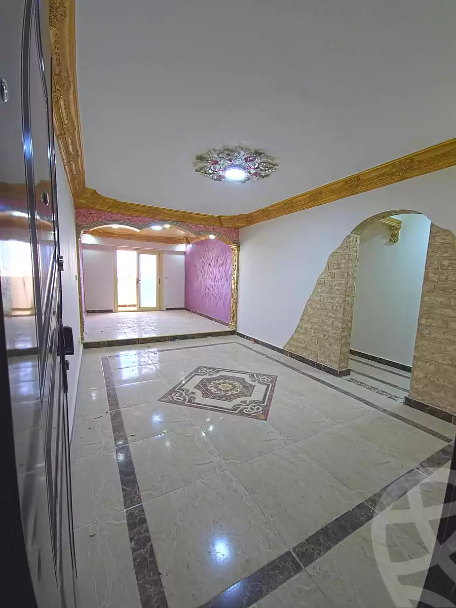 https://aqarmap.com.eg/ar/listing/7068712-for-sale-alexandria-al-agamy-bw-ywsf