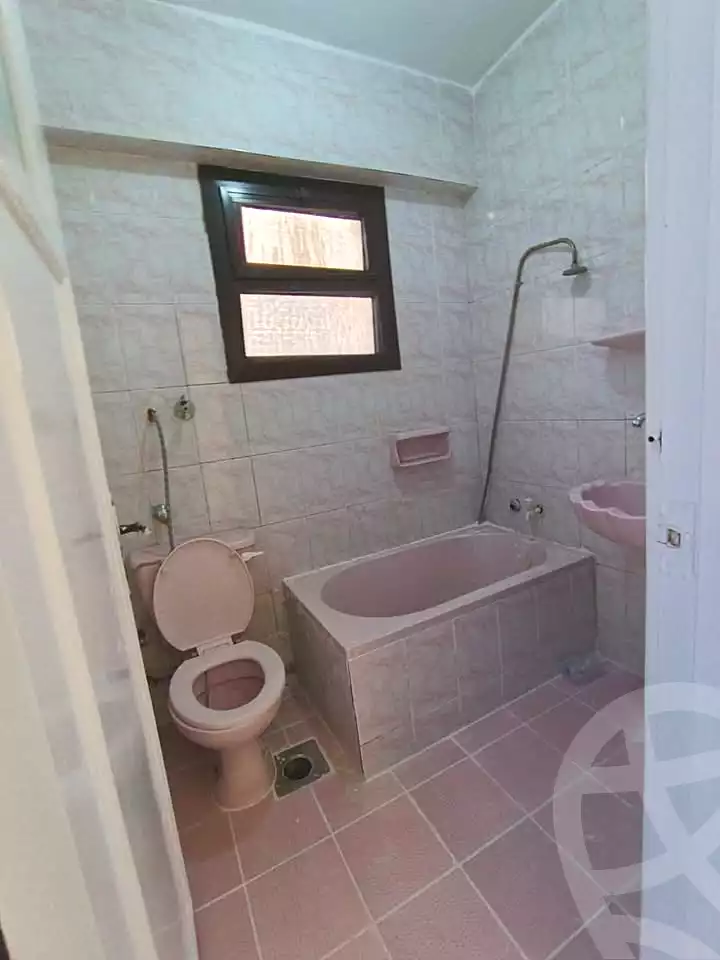 https://aqarmap.com.eg/ar/listing/7068735-for-sale-alexandria-al-agamy-shataa-el-nakheel-street-10