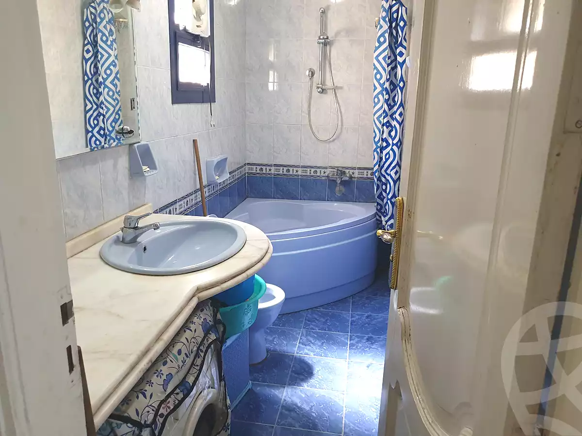 https://aqarmap.com.eg/ar/listing/7068715-for-sale-cairo-heliopolis-el-mahkama-square-el-sheikh-mahmoud-st