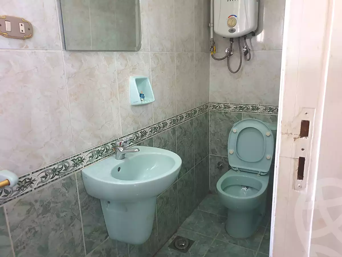 https://aqarmap.com.eg/ar/listing/7068715-for-sale-cairo-heliopolis-el-mahkama-square-el-sheikh-mahmoud-st