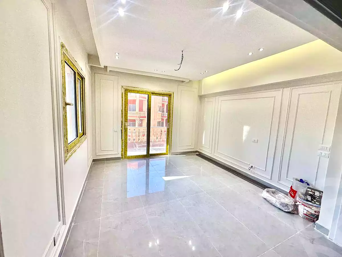 https://aqarmap.com.eg/en/listing/7068801-for-sale-cairo-new-cairo-compounds-zohour-life-compound-2