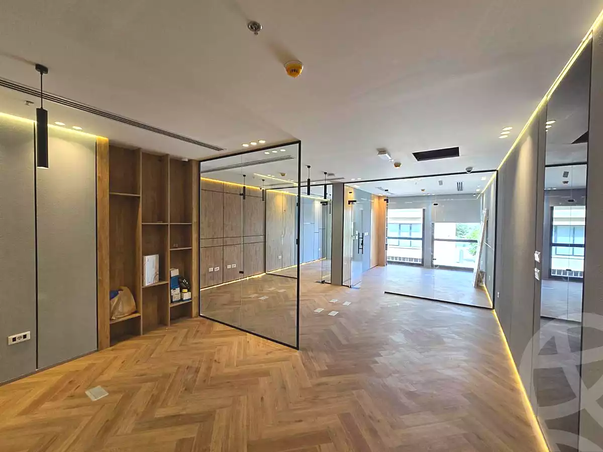 https://aqarmap.com.eg/ar/listing/7068827-for-sale-cairo-new-cairo-compounds-mivida-mivida-business-park-emaar