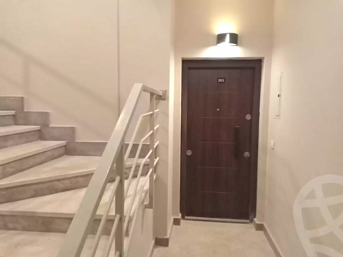 https://aqarmap.com.eg/en/listing/7068870-for-rent-cairo-new-cairo-compounds-fyfth-skwyr-mwl-lmrsm-llttwyr
