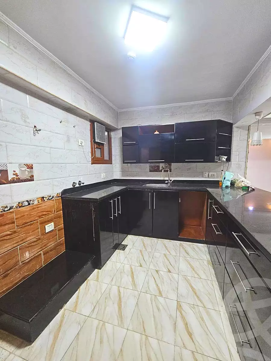 https://aqarmap.com.eg/ar/listing/7069439-for-rent-cairo-helwan-helwan-el-sharkeya-zaki-hawas-st