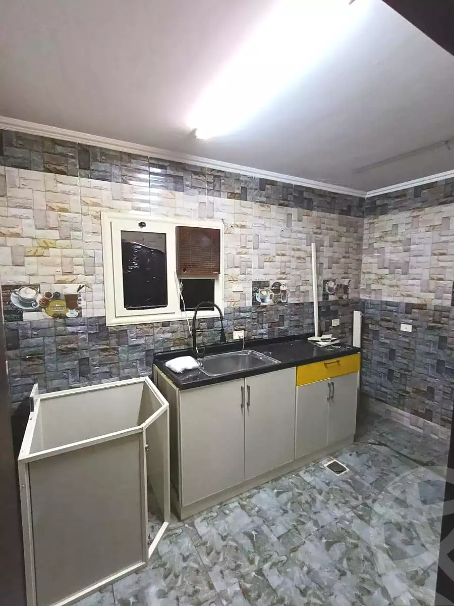 https://aqarmap.com.eg/ar/listing/7069467-for-sale-cairo-helwan-ahmed-enci-st