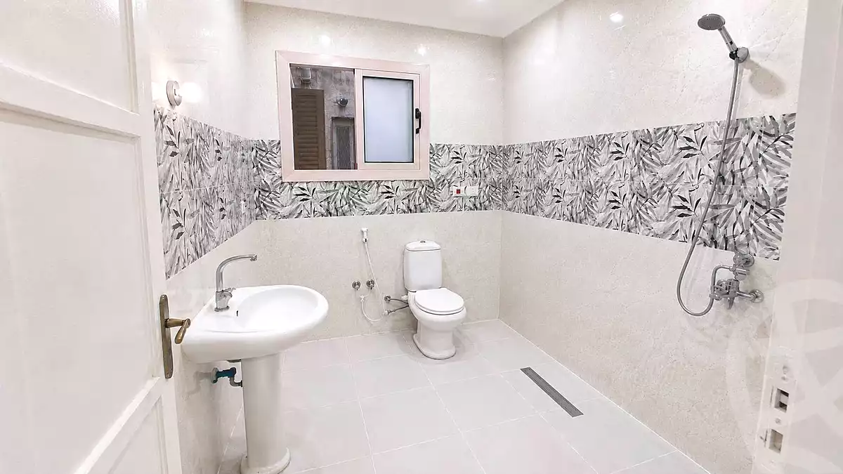 https://aqarmap.com.eg/en/listing/7069633-for-rent-cairo-ain-shams-ain-shams-el-sharkia-el-eshrein-stt