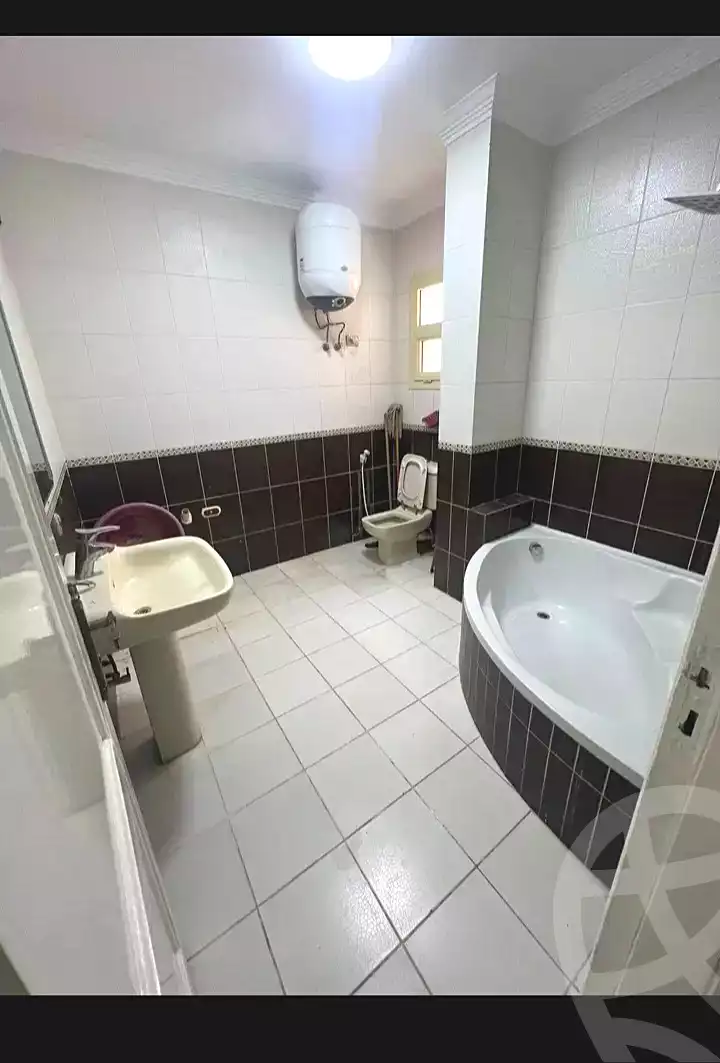 https://aqarmap.com.eg/en/listing/7069647-for-sale-alexandria-el-mandara