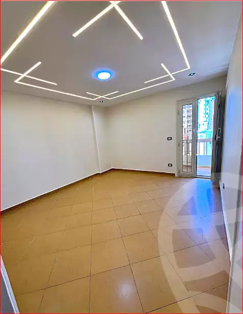 https://aqarmap.com.eg/ar/listing/7069965-for-sale-alexandria-miami-el-gaish-rd-st