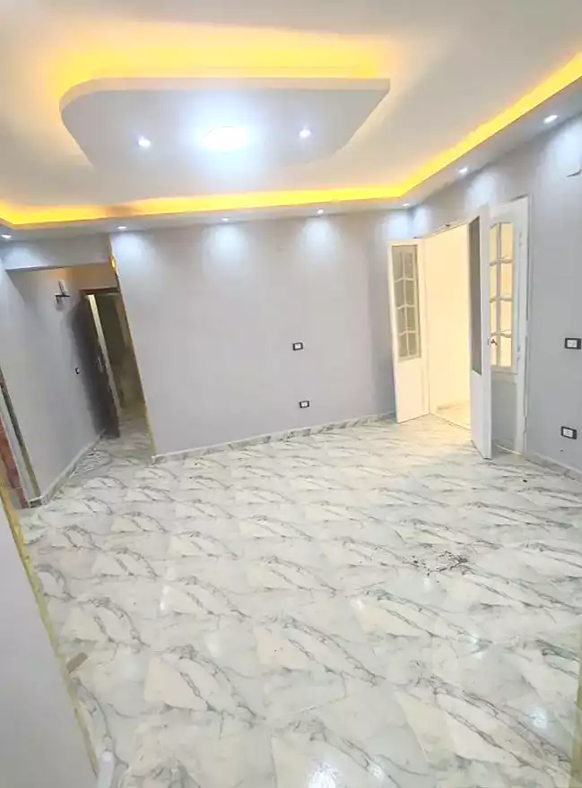 https://aqarmap.com.eg/ar/listing/7070279-for-sale-alexandria-al-agamy-el-hanouvel-al-asdakaa-st