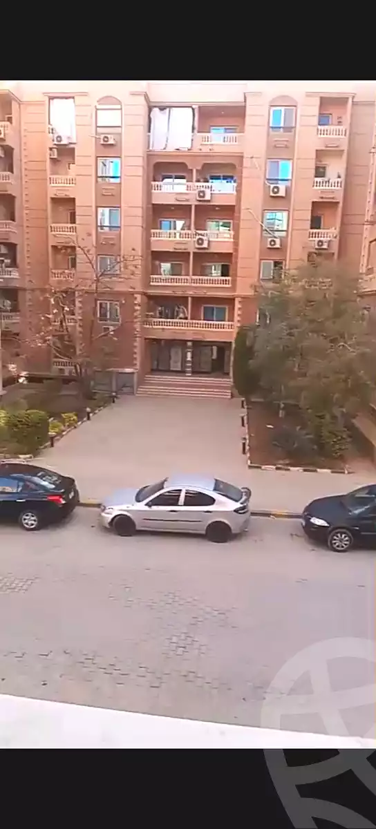 https://aqarmap.com.eg/en/listing/7070623-for-sale-cairo-new-cairo-compounds-light-city