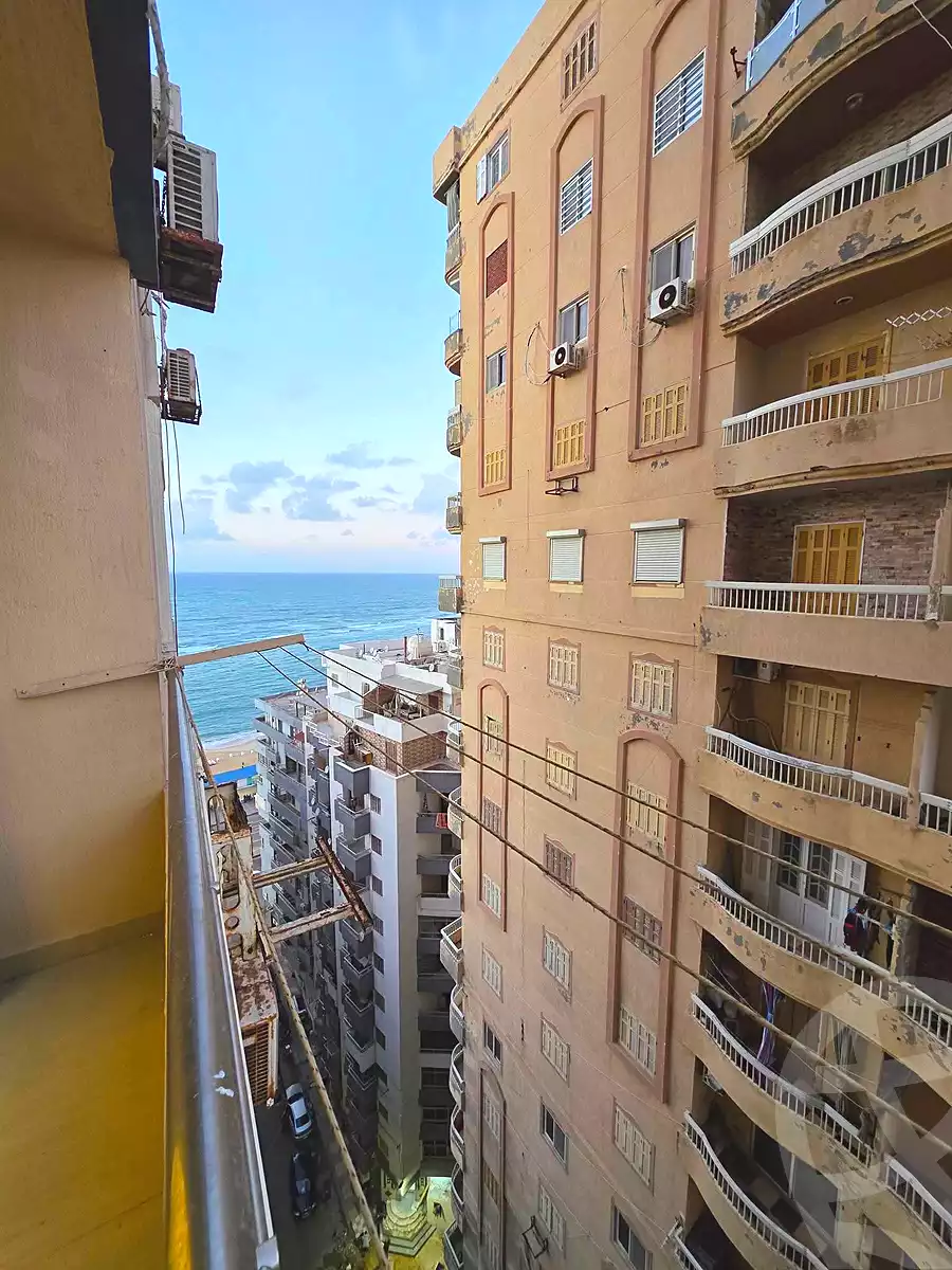 https://aqarmap.com.eg/en/listing/7070714-for-sale-alexandria-el-asafra-l-sfr-bhry-el-geish-rd