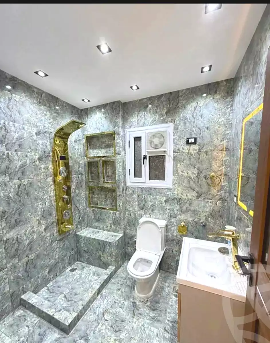 https://aqarmap.com.eg/ar/listing/7070721-for-sale-alexandria-al-agamy-lbytsh-bianchiii-el-arbaeen-st
