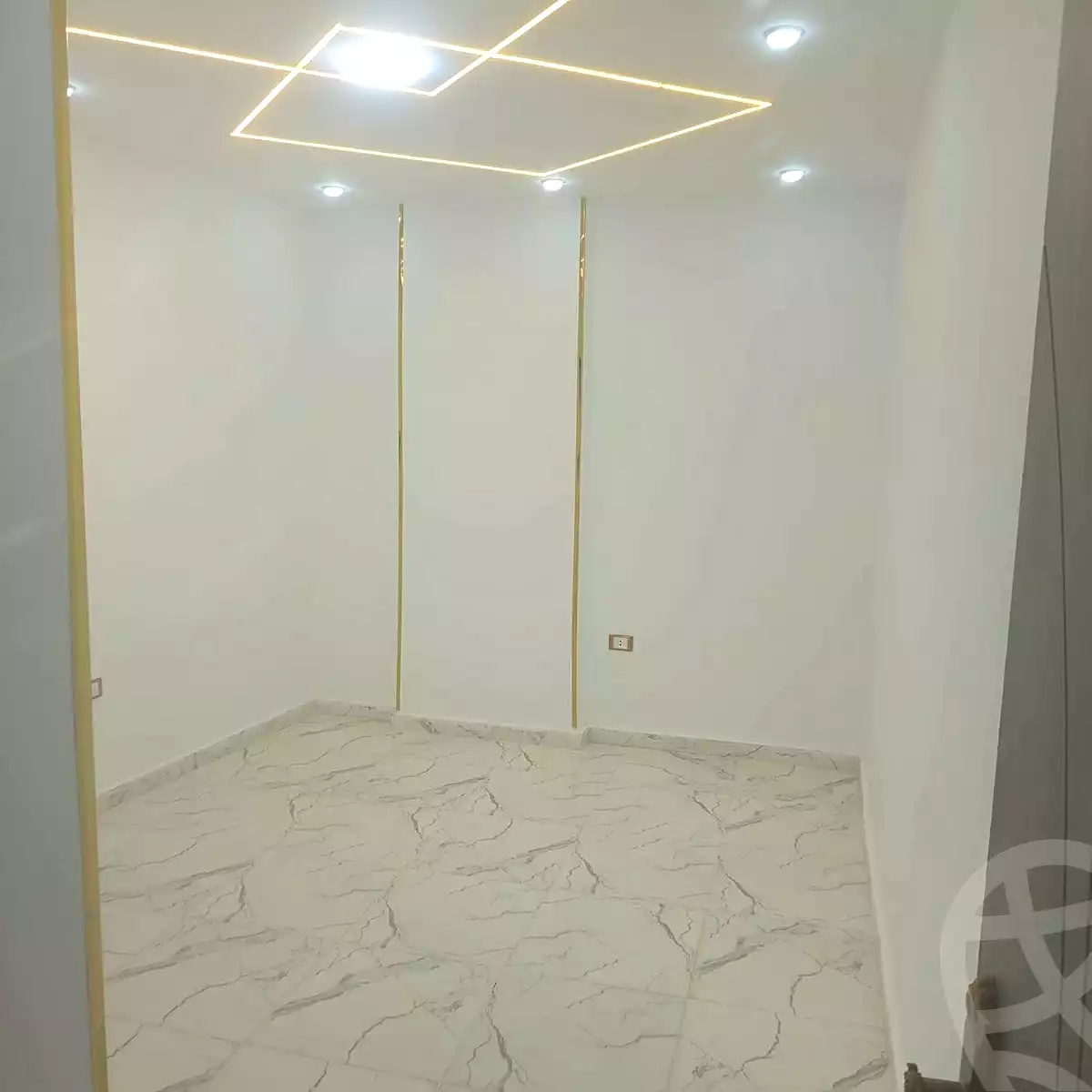 https://aqarmap.com.eg/ar/listing/7070768-for-sale-alexandria-al-agamy-lbytsh-mohamed-el-fardi-st