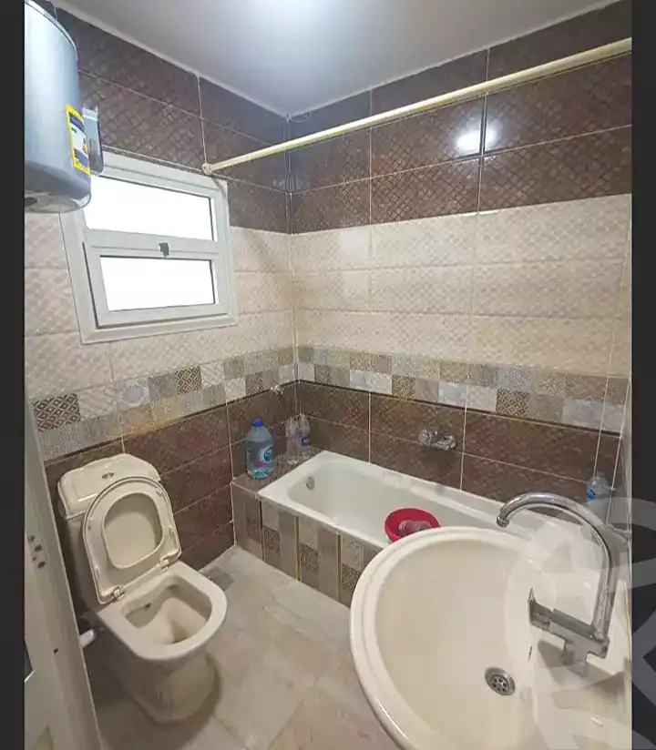 https://aqarmap.com.eg/en/listing/7070792-for-sale-alexandria-al-agamy-el-hanouvel-kasr-al-quiri-st-1