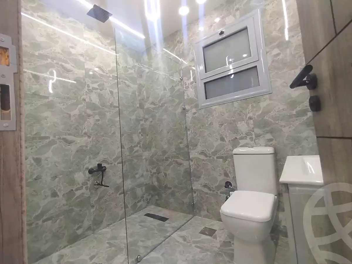 https://aqarmap.com.eg/en/listing/7070816-for-sale-alexandria-al-agamy-el-hanouvel-radwan-st