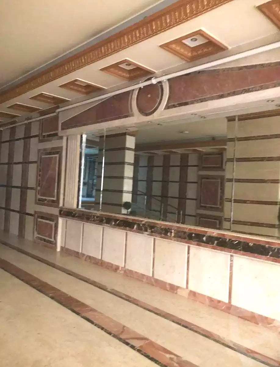 https://aqarmap.com.eg/ar/listing/7070860-for-sale-alexandria-el-montazah-compounds-in-el-montazah-green-view