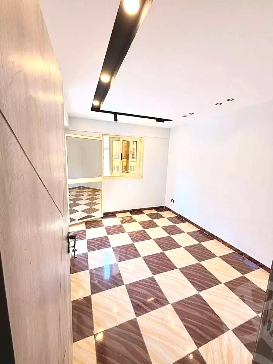 https://aqarmap.com.eg/en/listing/7071362-for-sale-alexandria-sydy-bshr-sydy-bshr-bhry-shr-khld-bn-lwlyd