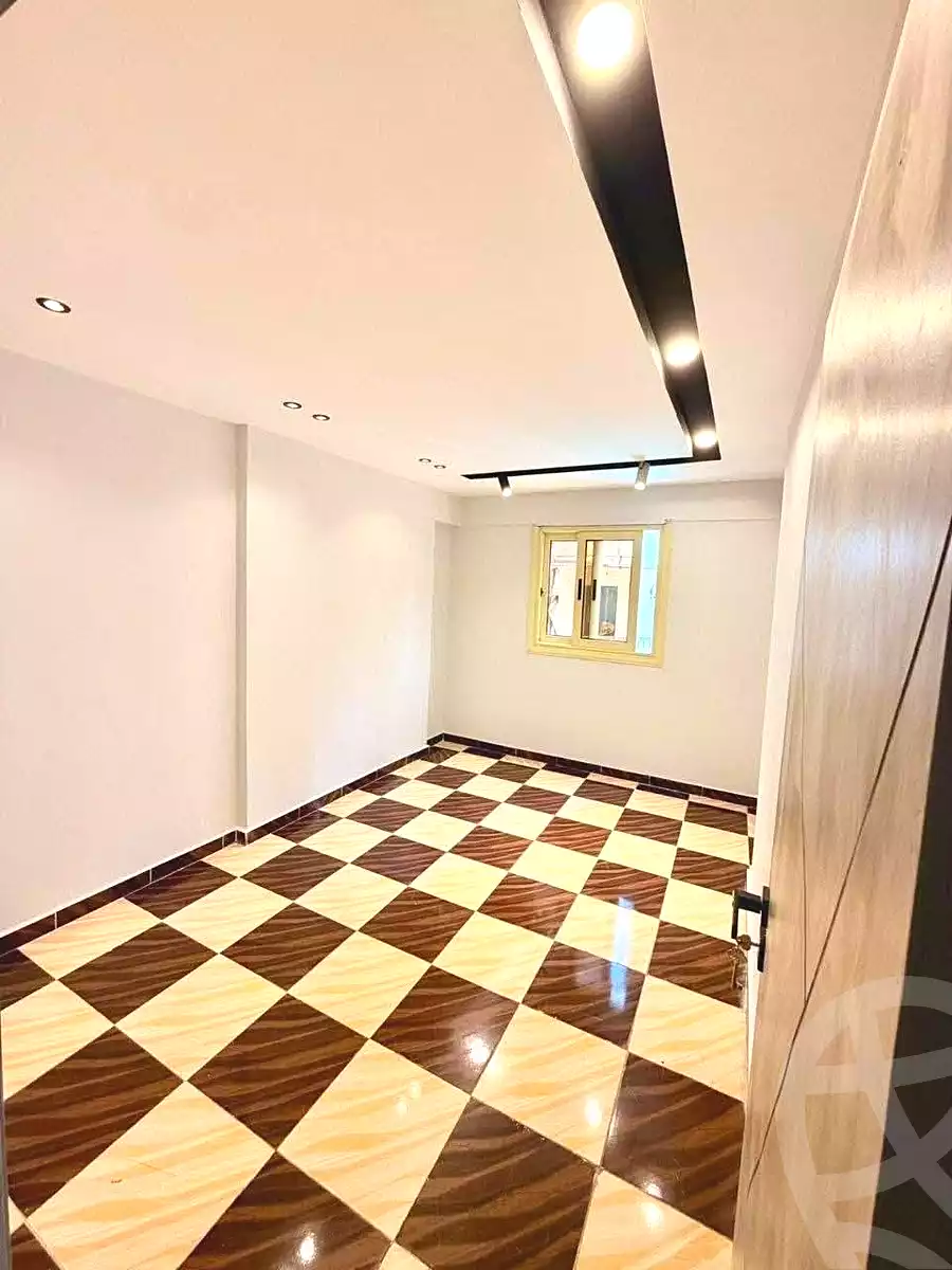 https://aqarmap.com.eg/en/listing/7071362-for-sale-alexandria-sydy-bshr-sydy-bshr-bhry-shr-khld-bn-lwlyd