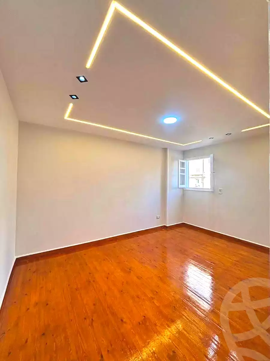 https://aqarmap.com.eg/ar/listing/7071379-for-sale-alexandria-miami-el-sebaey-st