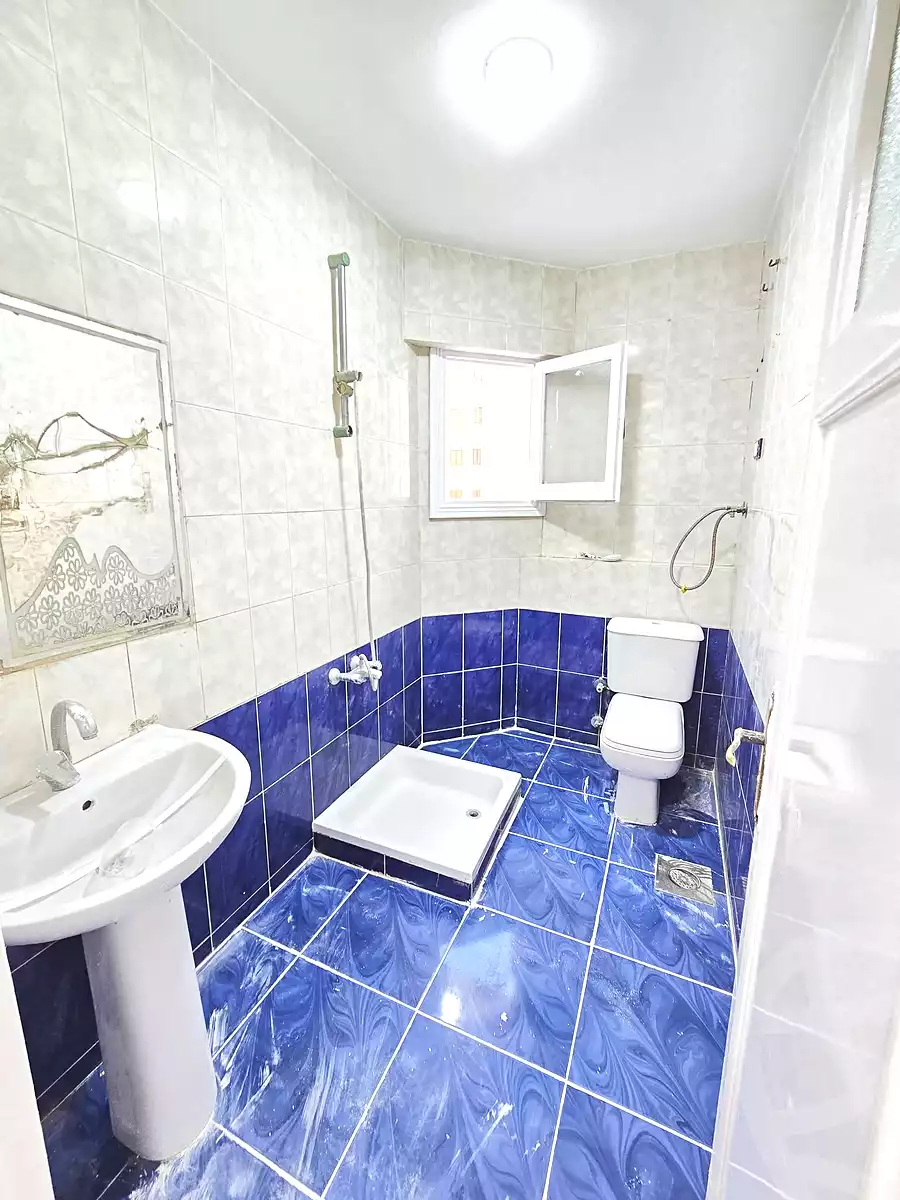 https://aqarmap.com.eg/en/listing/7071871-for-sale-alexandria-al-agamy