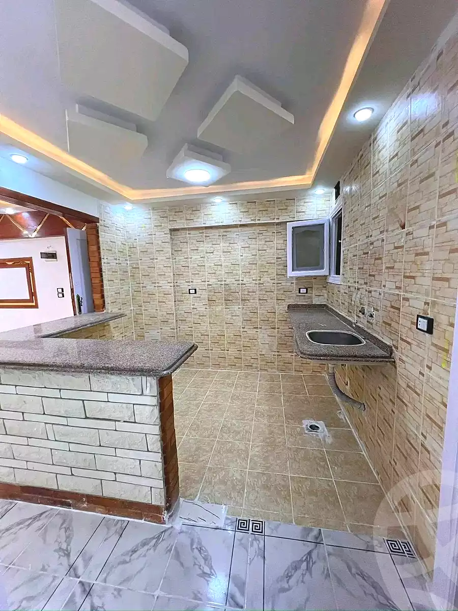 https://aqarmap.com.eg/en/listing/7071941-for-sale-alexandria-al-agamy-shataa-el-nakheel-street-2