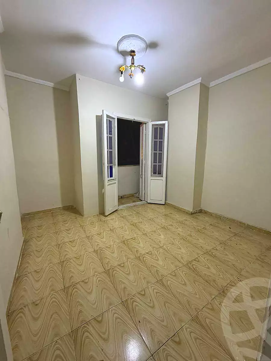 https://aqarmap.com.eg/ar/listing/7072001-for-sale-alexandria-el-asafra-shr-45