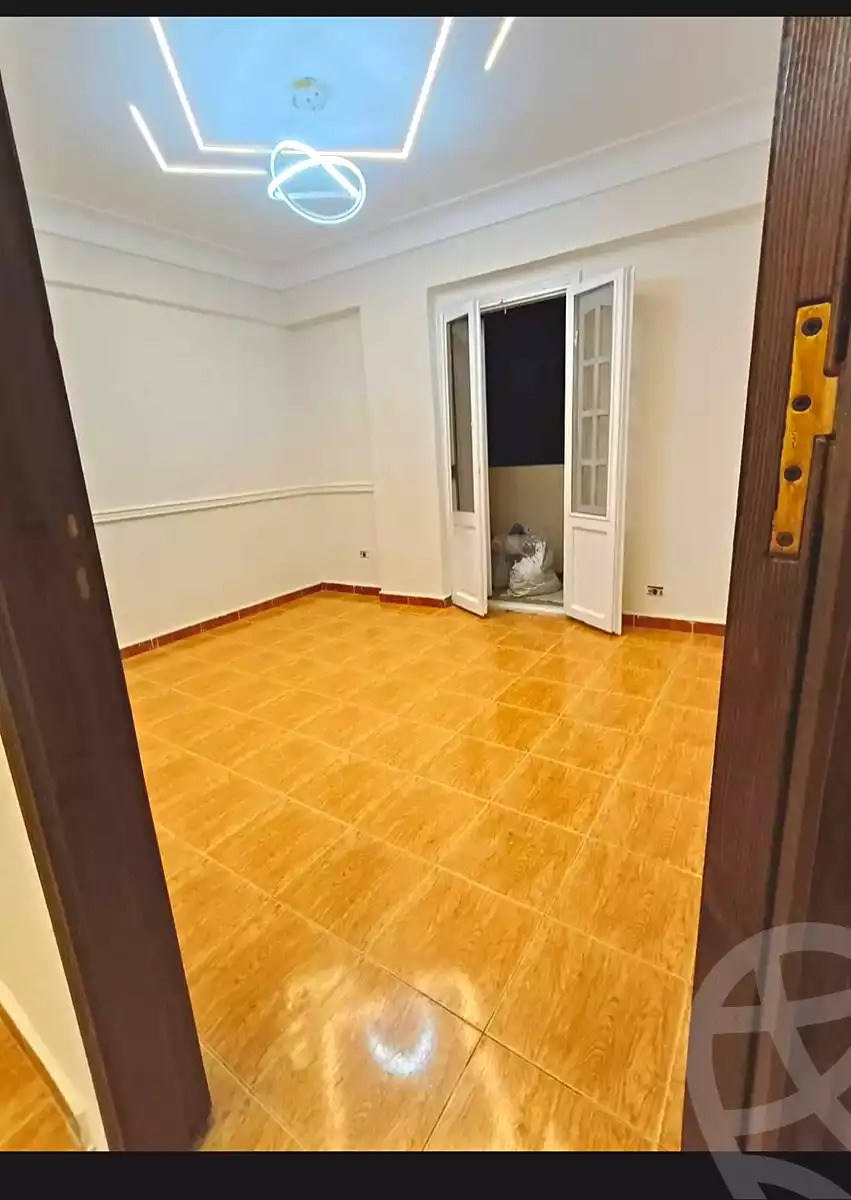 https://aqarmap.com.eg/ar/listing/7072142-for-sale-alexandria-lsywf-el-falki-street-16-el-eslah