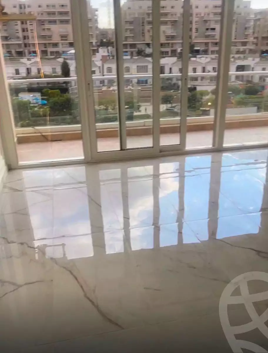 https://aqarmap.com.eg/ar/listing/7072474-for-rent-cairo-new-cairo-compounds-mwntn-fyw-y-syty-club-park-mountain-view-icity