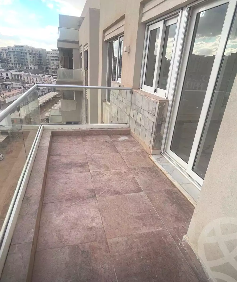 https://aqarmap.com.eg/ar/listing/7072474-for-rent-cairo-new-cairo-compounds-mwntn-fyw-y-syty-club-park-mountain-view-icity