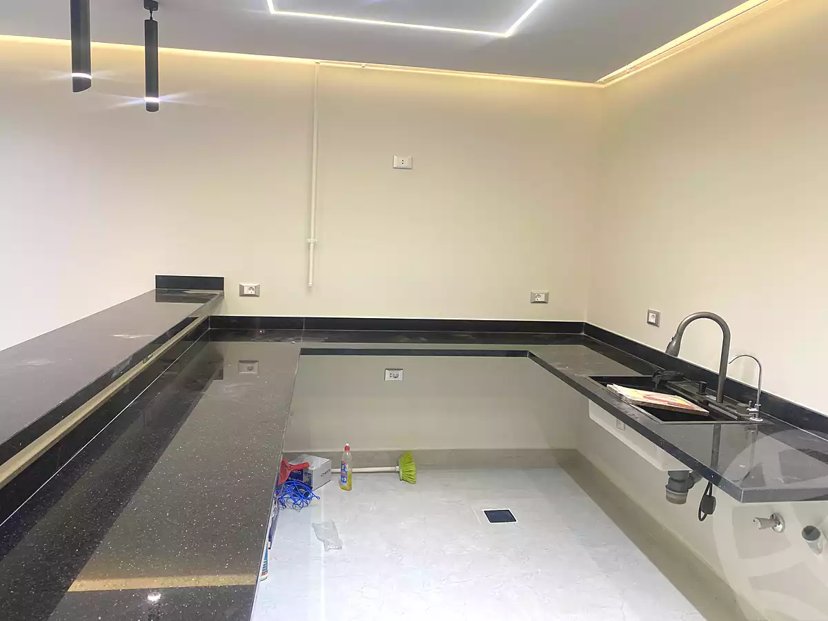 https://aqarmap.com.eg/ar/listing/7072551-for-rent-cairo-new-cairo-compounds-hyde-park-park-corner-hyde-park
