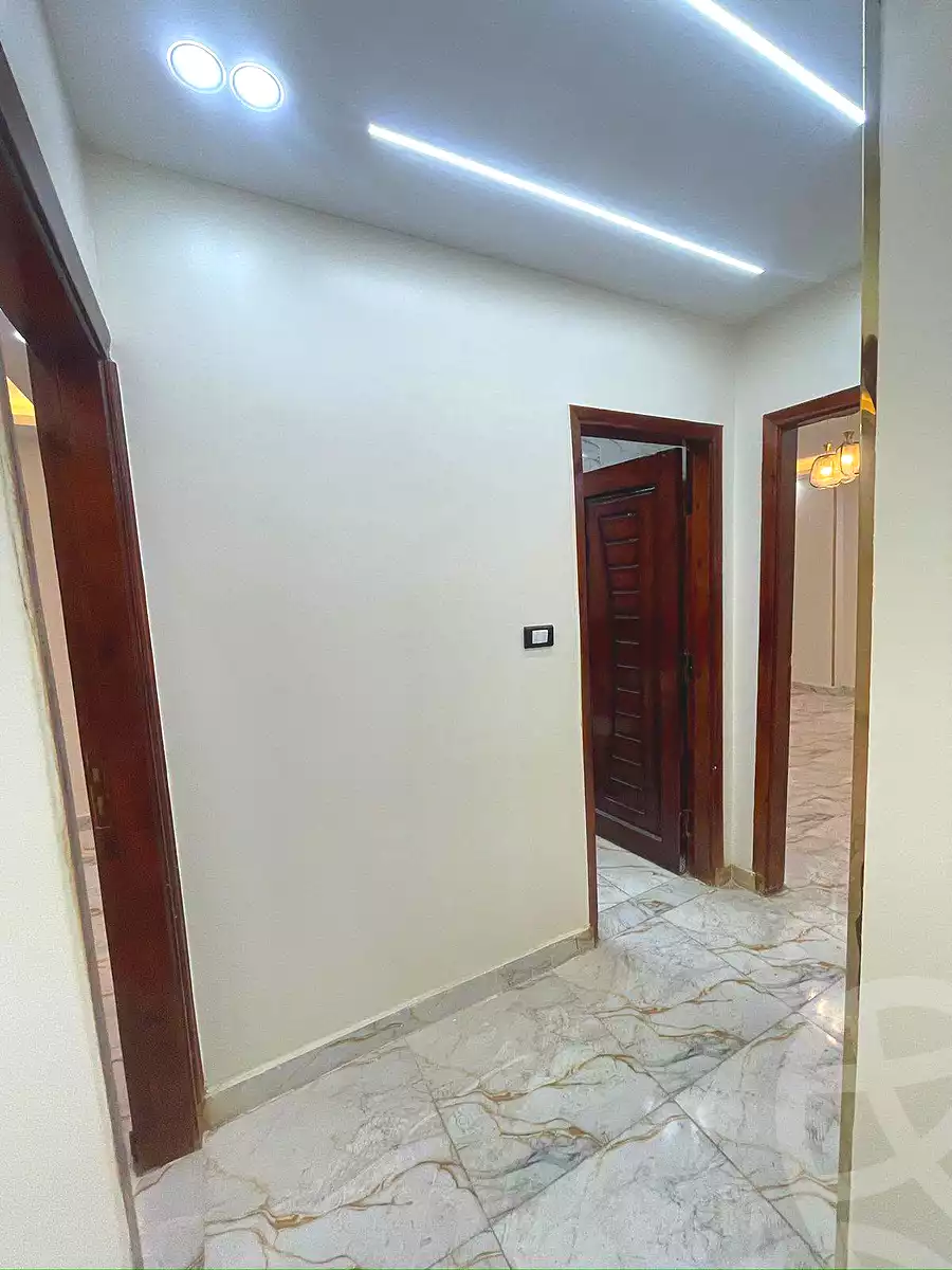 https://aqarmap.com.eg/en/listing/7072989-for-sale-cairo-elnozha-Streettt-27