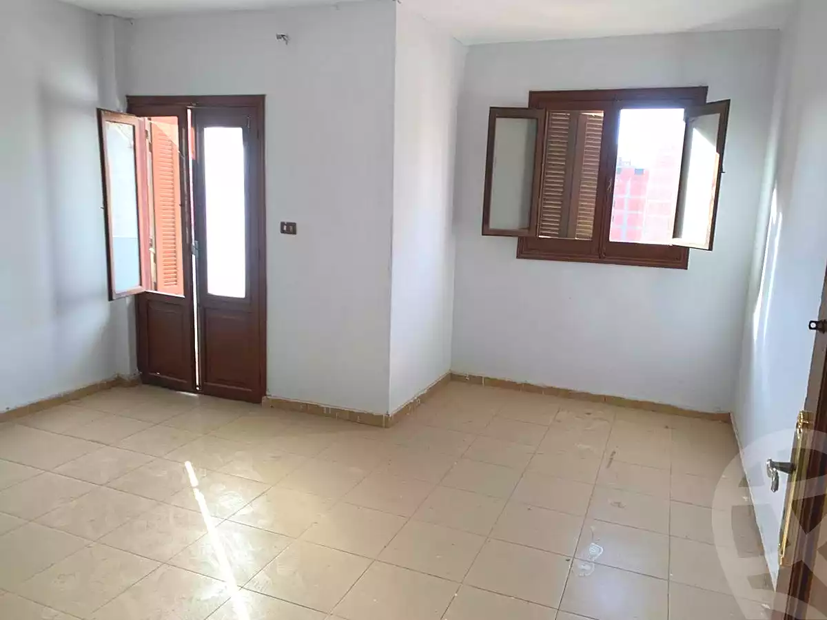 https://aqarmap.com.eg/ar/listing/7073023-for-rent-cairo-faisal-el-tawabeq-el-shaheed-ahmed-hamdy-st