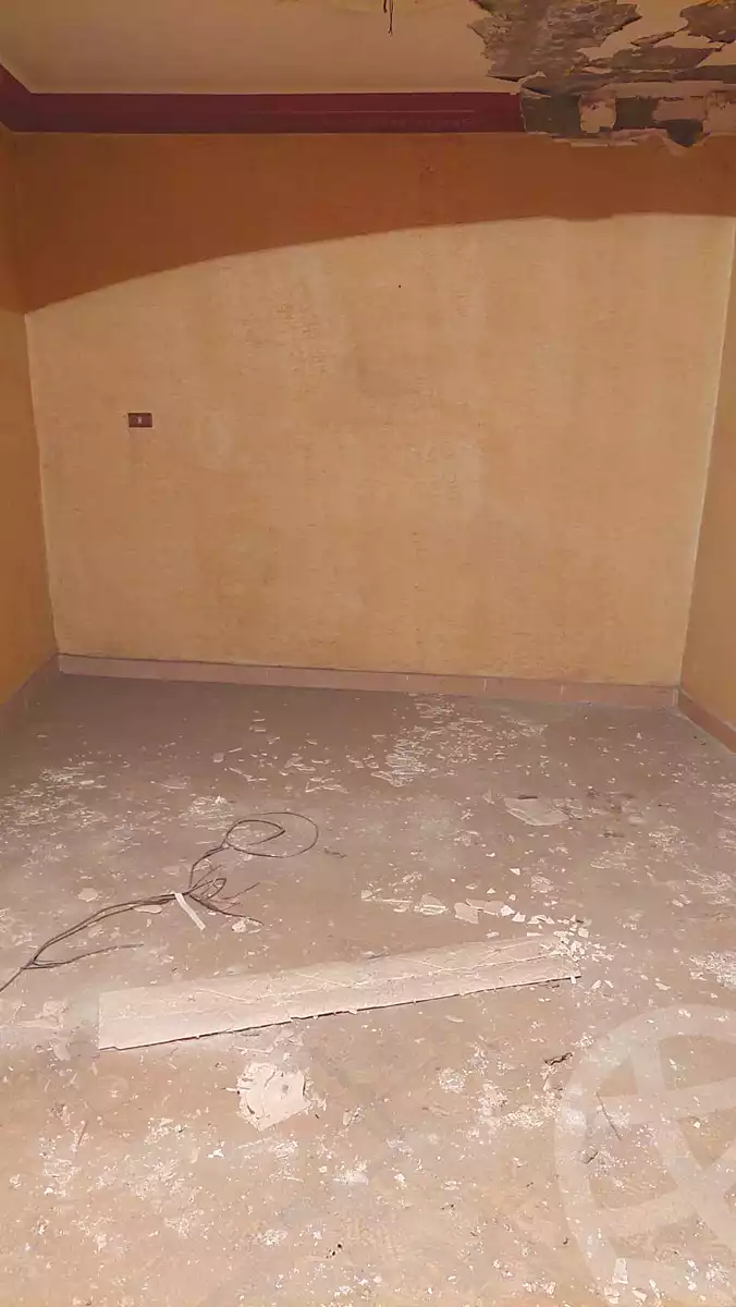 https://aqarmap.com.eg/ar/listing/7073320-for-sale-cairo-downtown-el-darb-elahmer-el-ghandour-st