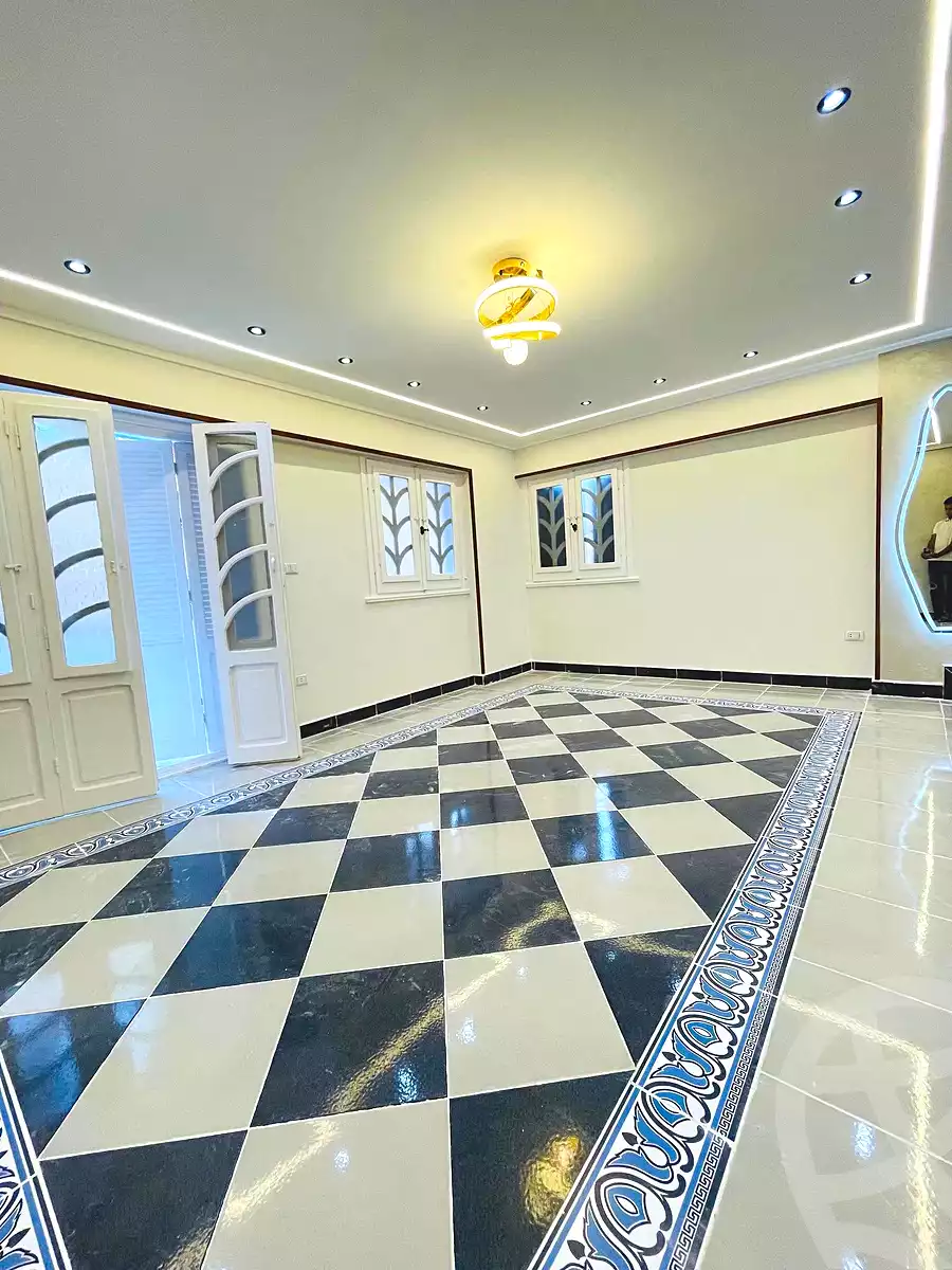 https://aqarmap.com.eg/ar/listing/7073440-for-sale-alexandria-al-agamy-shataa-el-nakheel
