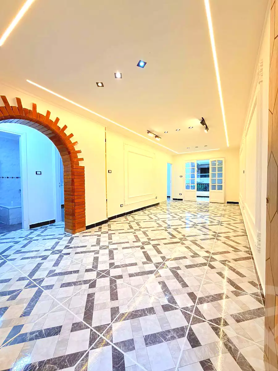 https://aqarmap.com.eg/ar/listing/7073474-for-sale-alexandria-al-agamy-shataa-el-nakheel